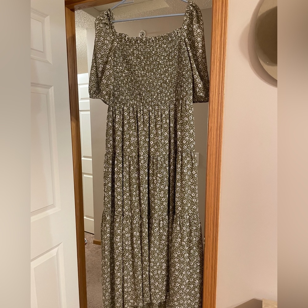 Ann Taylor Floral Maxi Dress